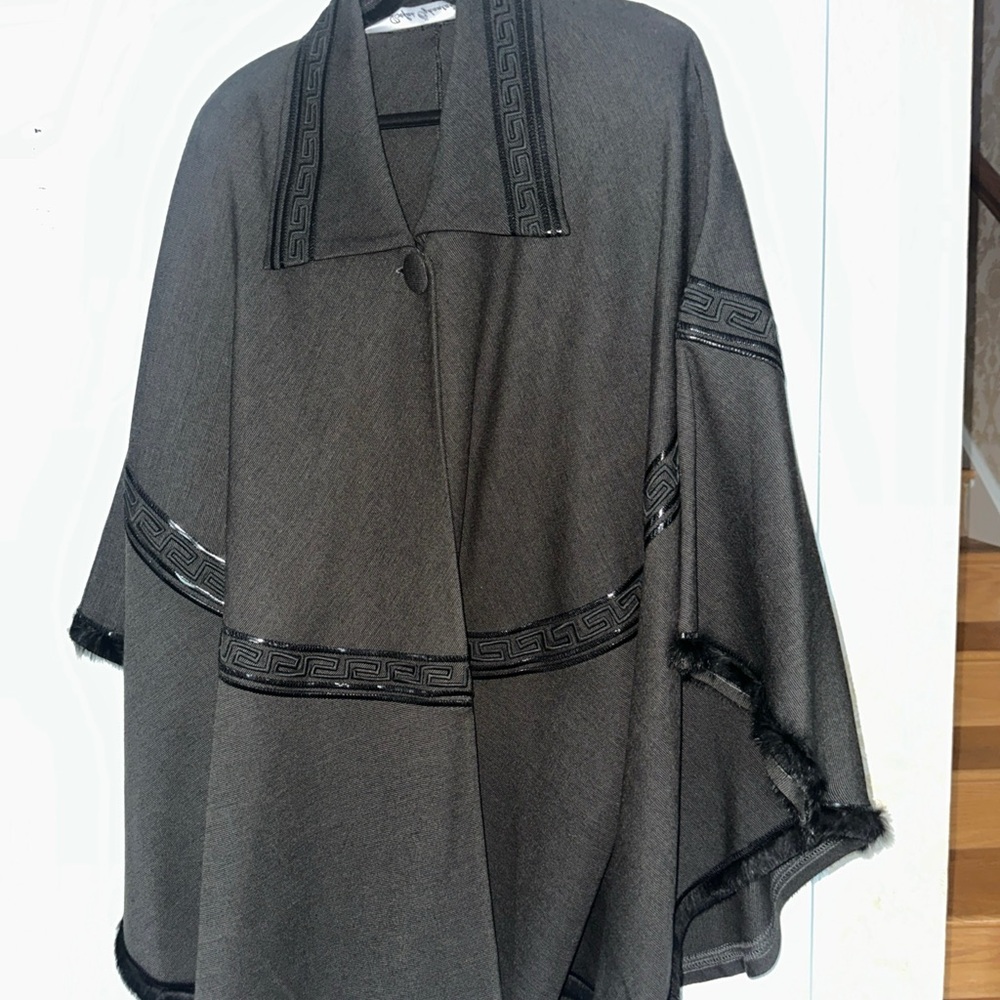 NWOT Women’s Cape / Poncho With Black Embelished Trim